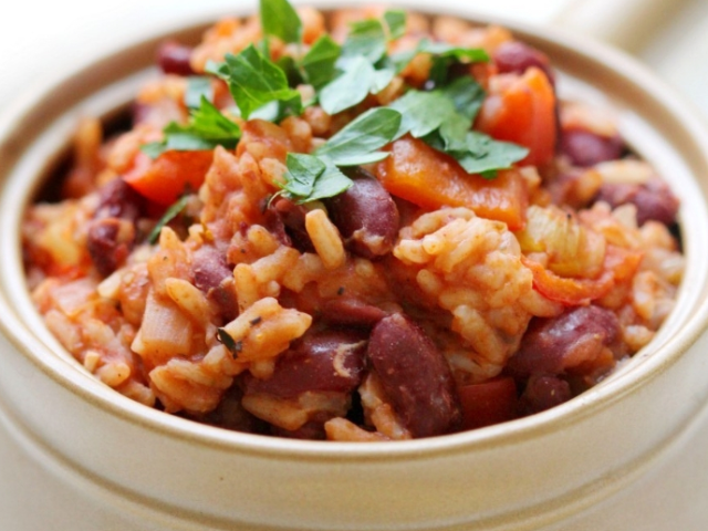 bowl of red beans and rice